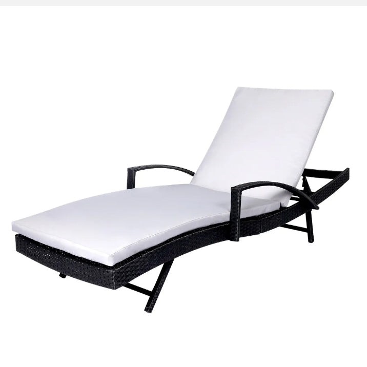 Levede Sun Lounger Wicker Lounge Outdoor Furniture Garden Patio Bed Cushion Pool