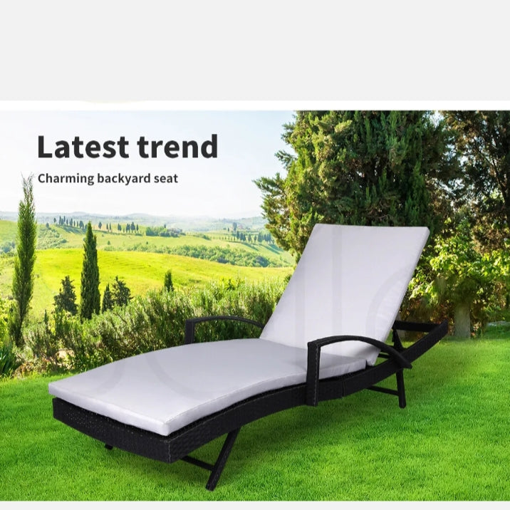 Levede Sun Lounger Wicker Lounge Outdoor Furniture Garden Patio Bed Cushion Pool